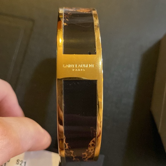 Saint Laurent Pattern Leopard Bangle in Metal and Resin - Picture 5 of 6